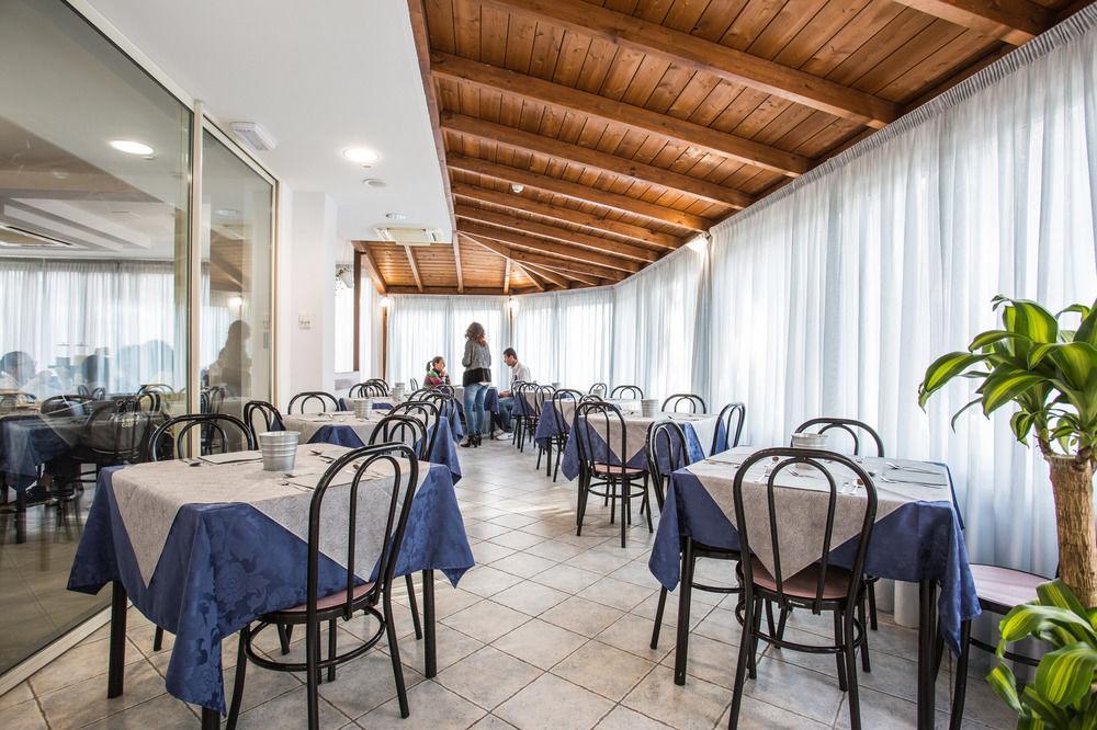 Hotel Nancy Rimini Exterior foto